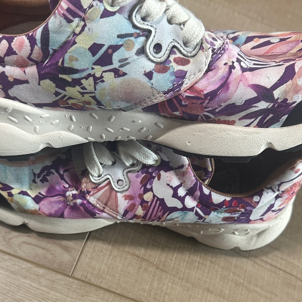 Women's Floral Print Casual Sneaker - Pink Multi - Picture 7 of 16